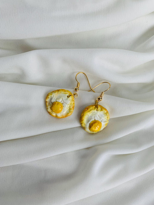 Sunny side up eggs/ fried eggs earrings