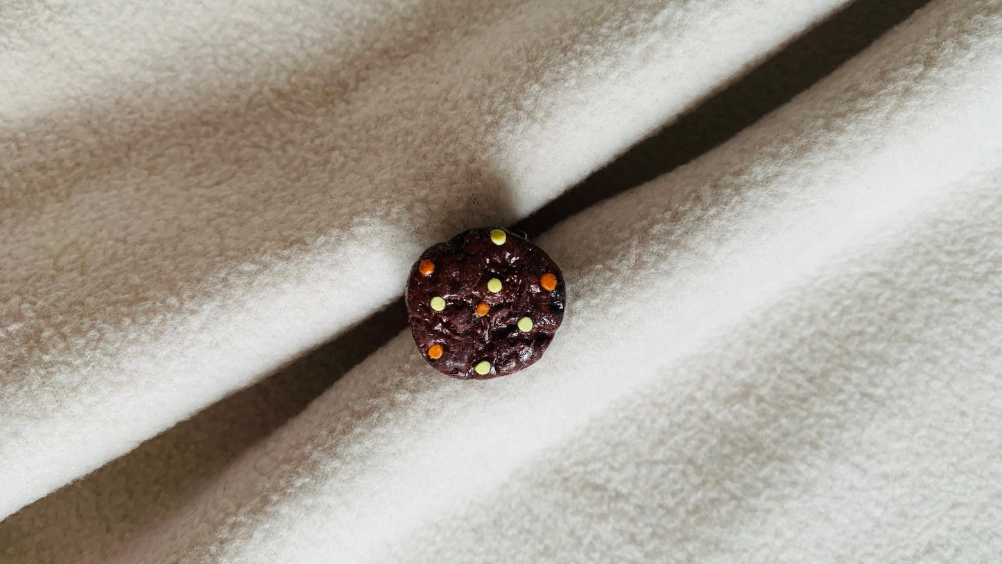 Adjustable chocolate Reese’s pieces cookie ring