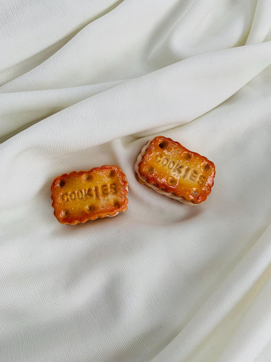 Custard cream puff cookies earrings