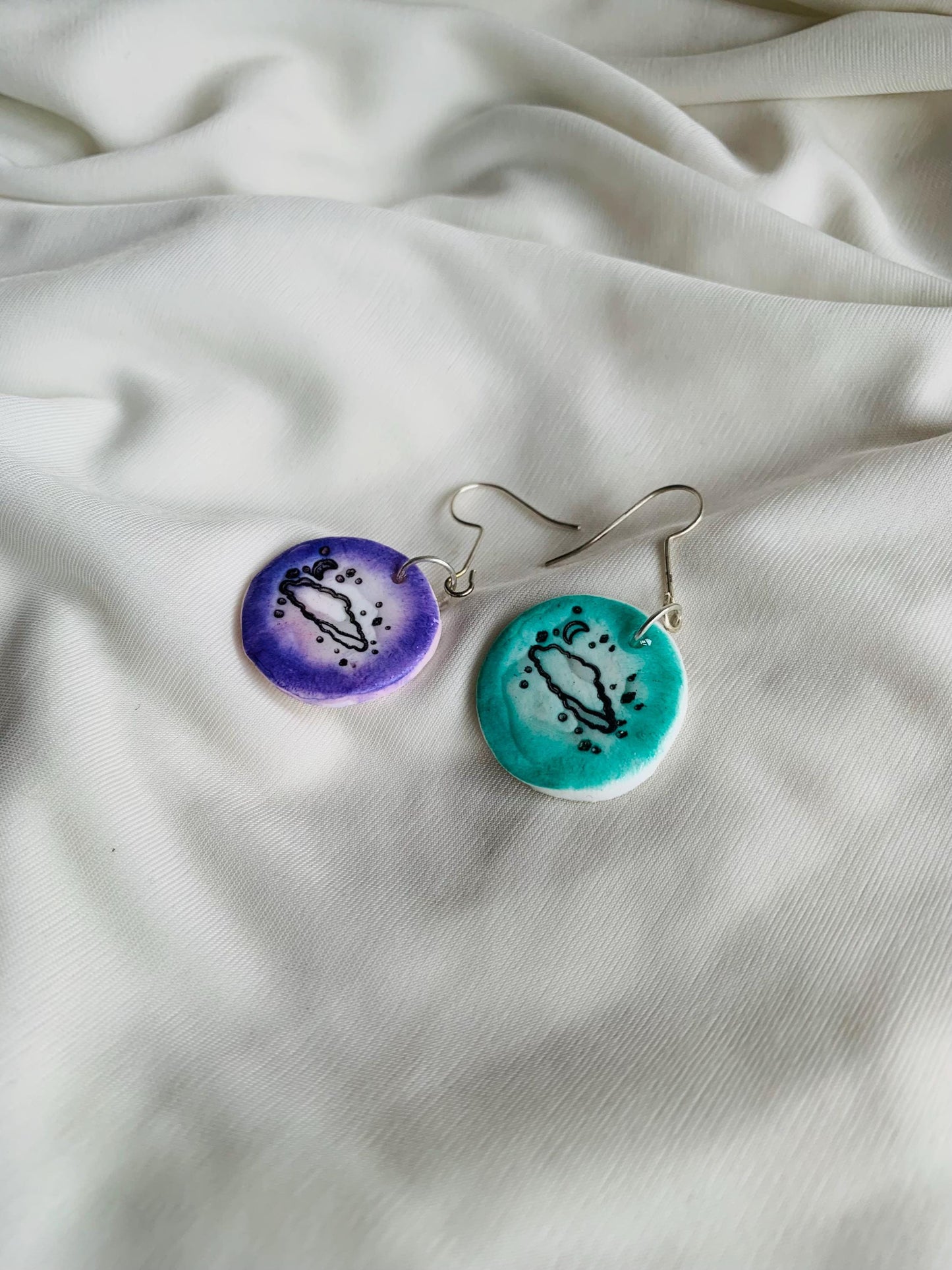 Cute moon with a cloud embossed in two tone coloured Earrings especially made for Run seokjin ep tour of BTS Jin