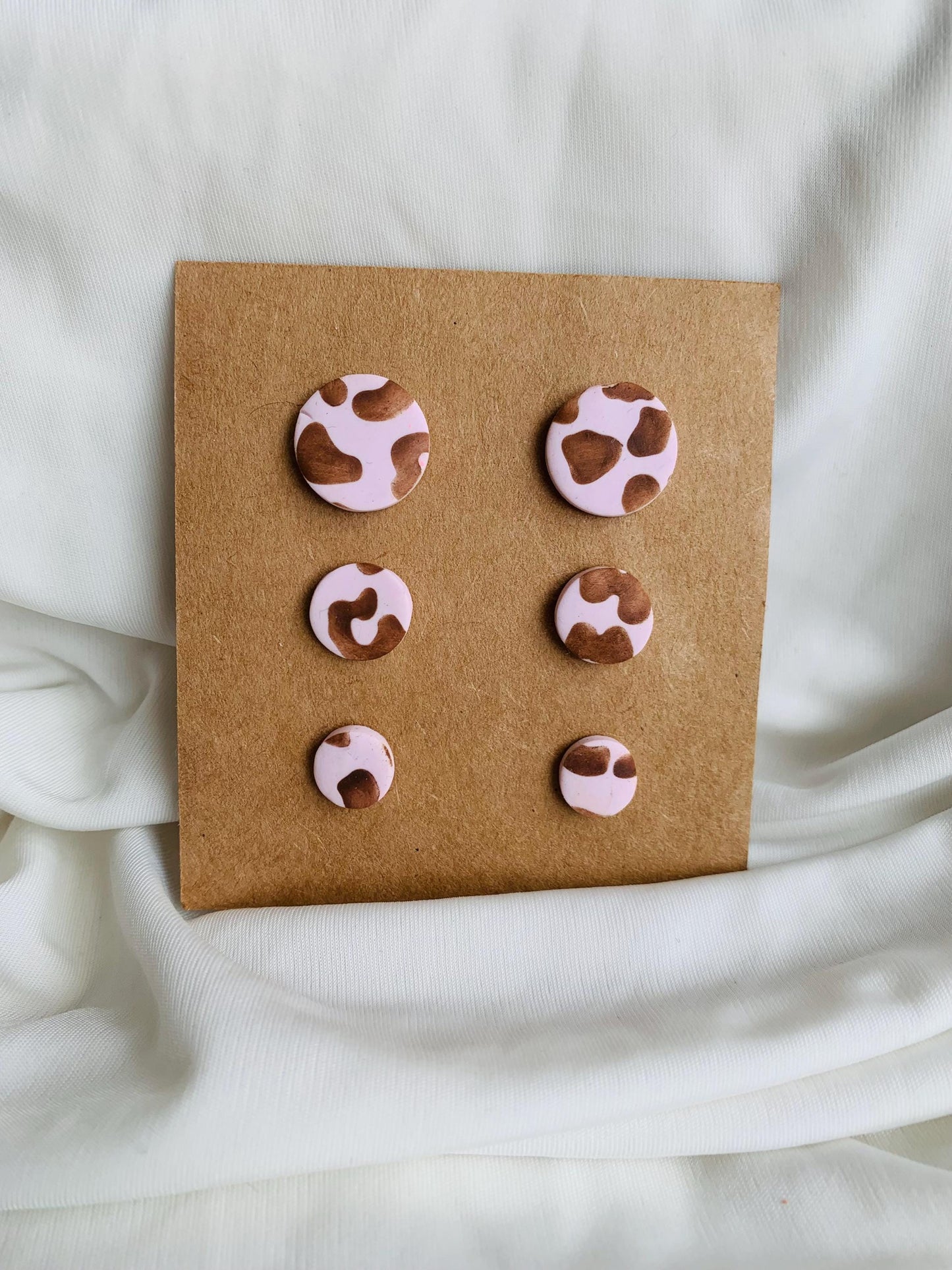 Leopard print embossed in circle shaped stud earrings in three sizes