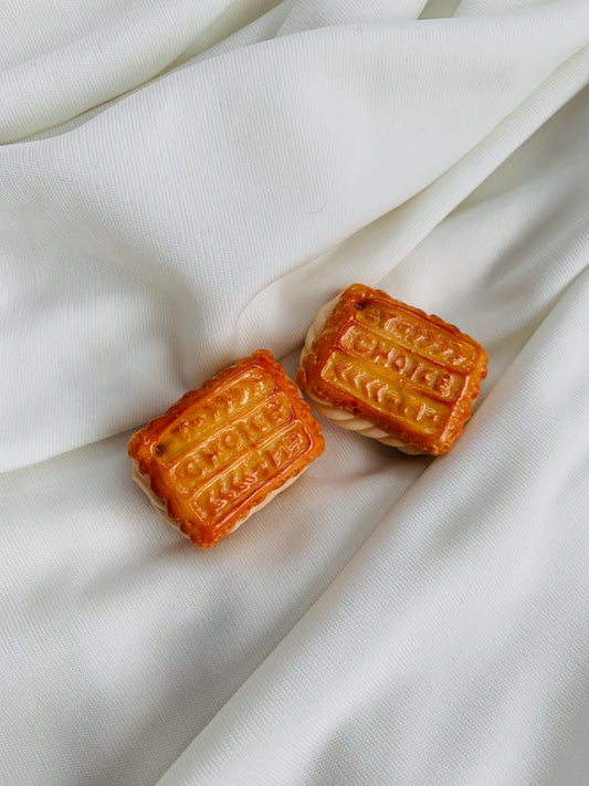Choice custard cream puff cookies earrings