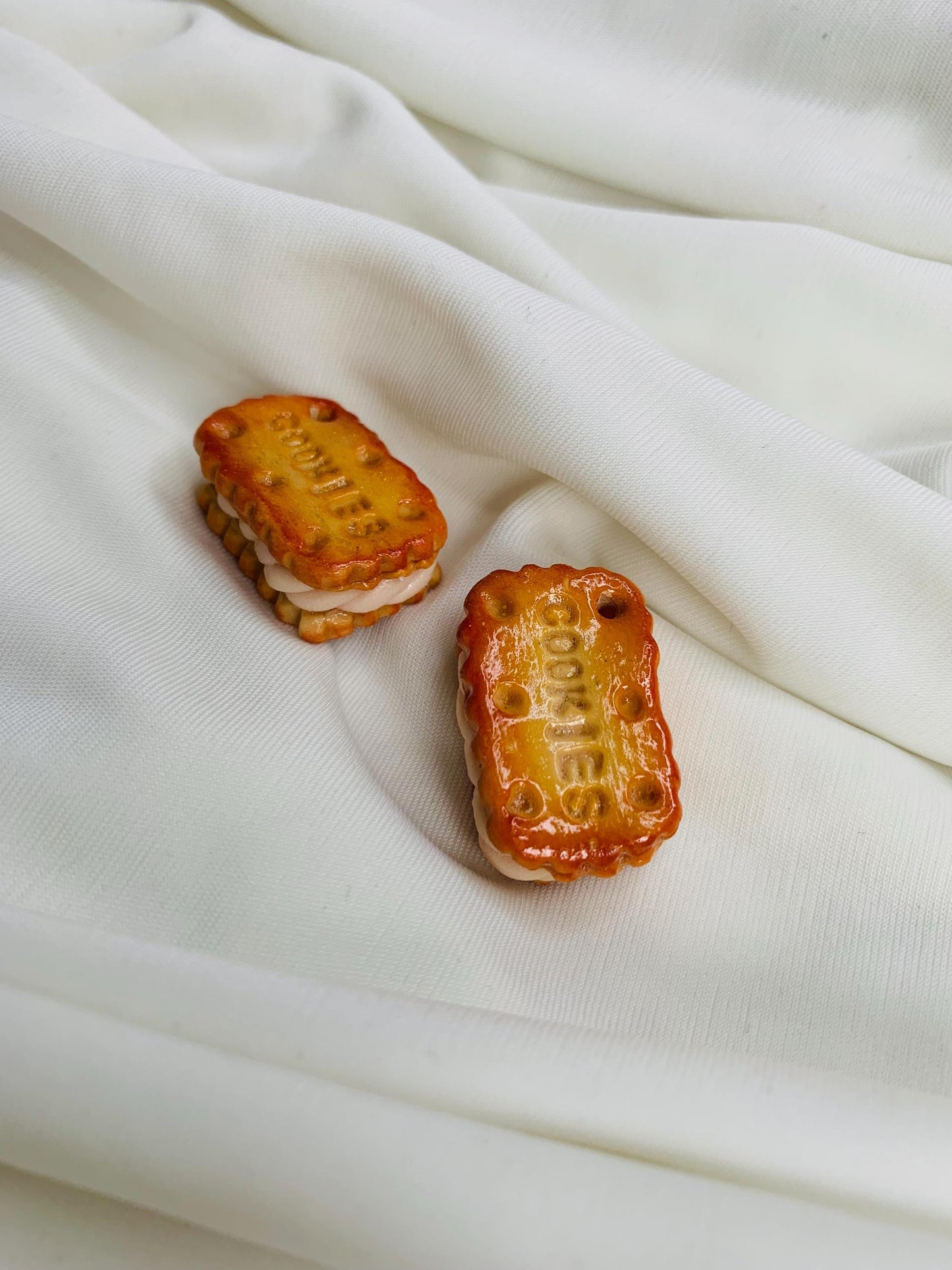 Custard cream puff cookies earrings