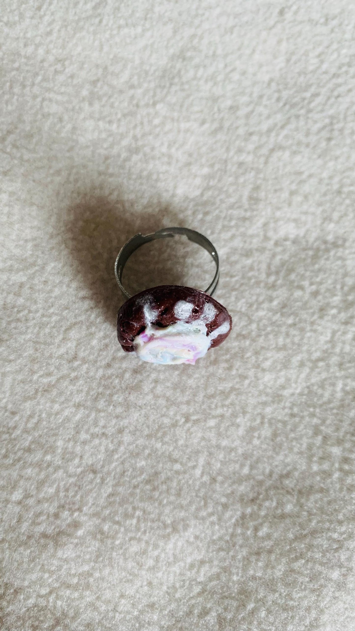 Adjustable Moonbeam ice cream cookie ring