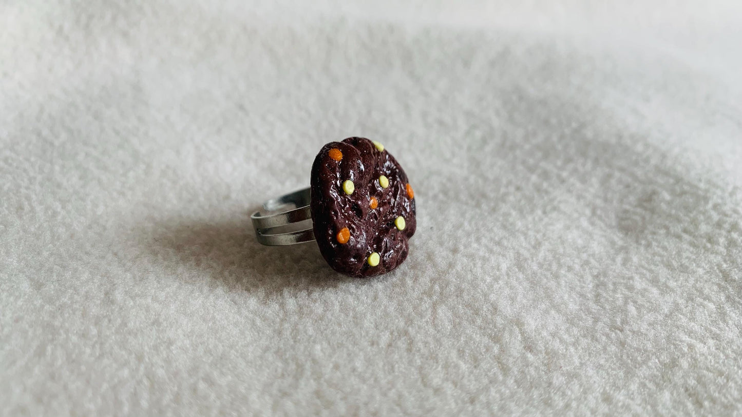 Adjustable chocolate Reese’s pieces cookie ring